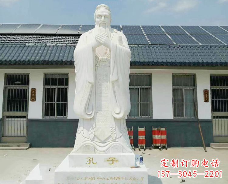 河南孔子伸舌头的雕像