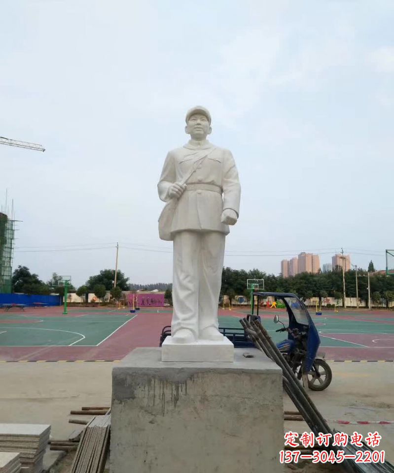 河南精美雷锋石雕,纪念伟大的民族英雄