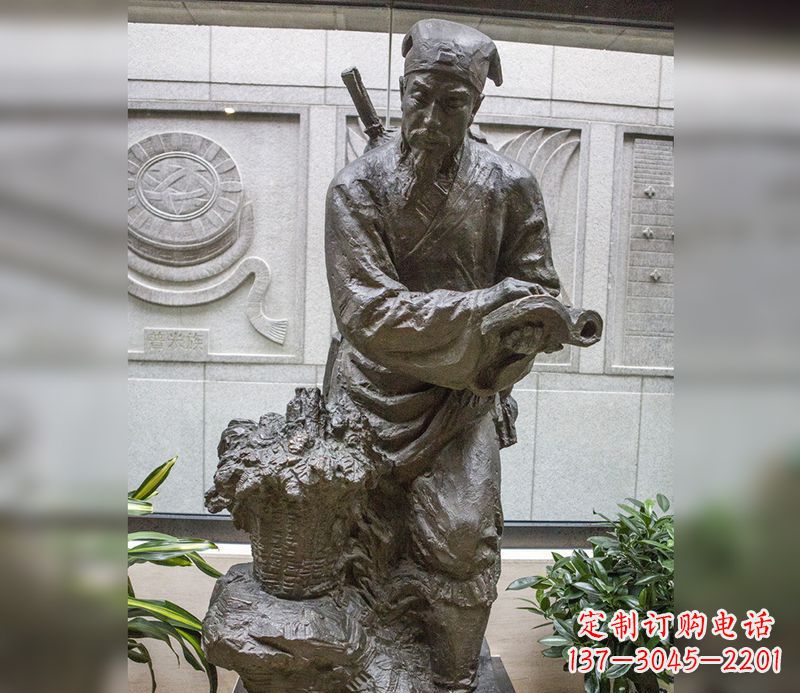 河南中领雕塑自主研发了高雅李时珍铜雕,它以历…