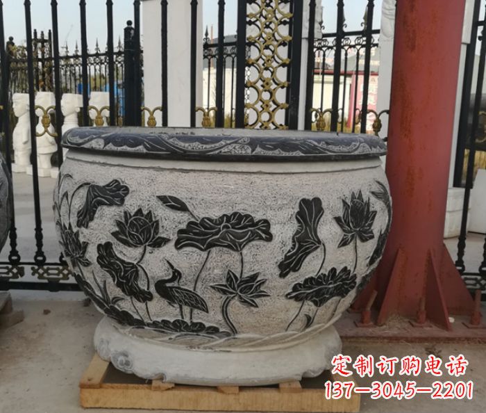 河南连年有鱼石浮雕圆形荷花水缸