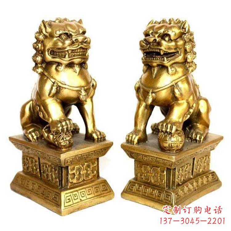 河南鎏金故宫狮子,精美而堂皇的雕塑