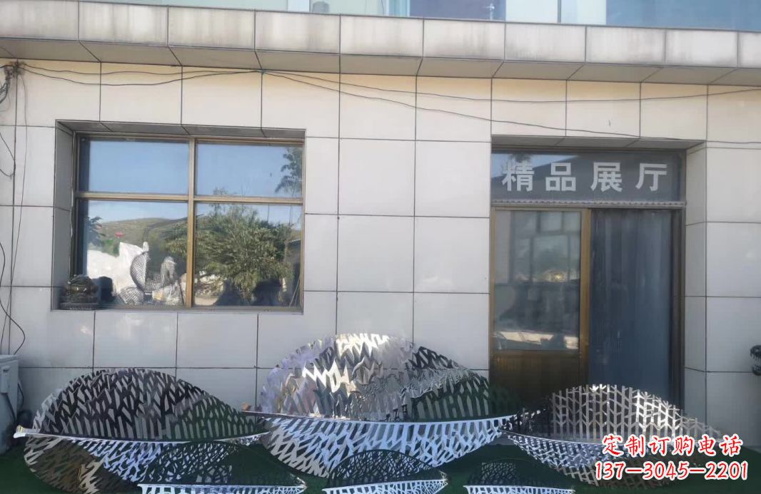 河南镂空不锈钢树叶雕塑