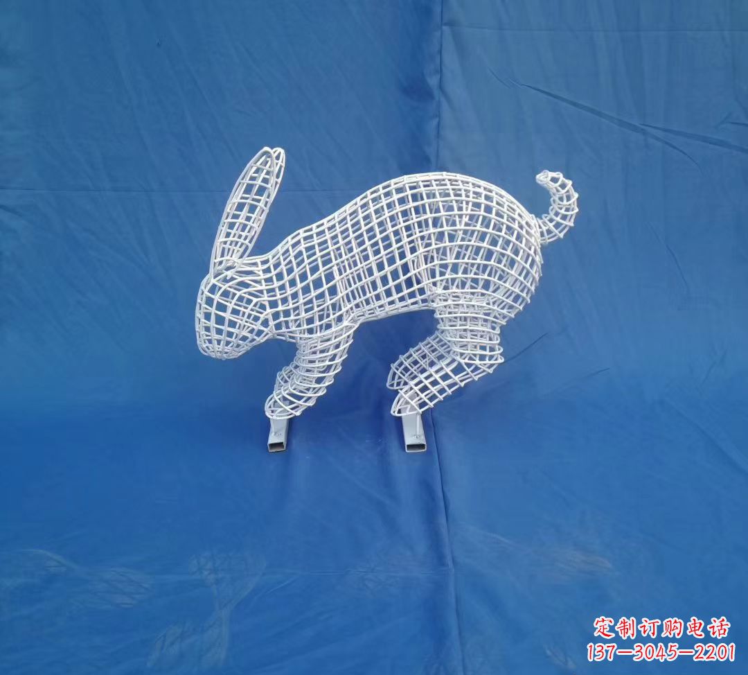 河南唯美精致的镂空兔子公园雕塑
