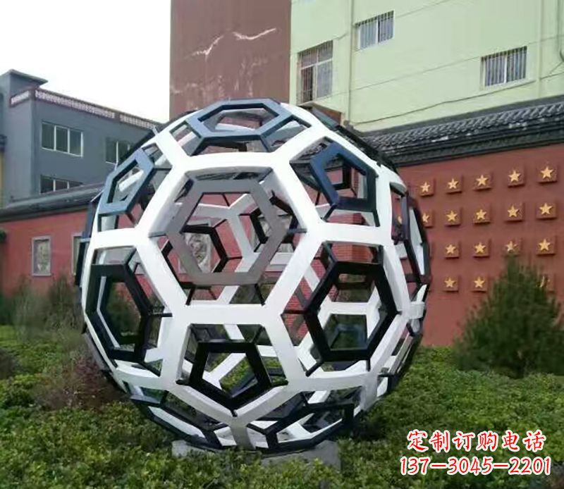 河南中领雕塑定制足球公园不锈钢雕塑
