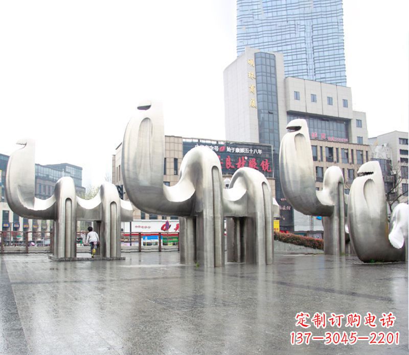 河南不锈钢骆驼雕塑,更添雅致风情
