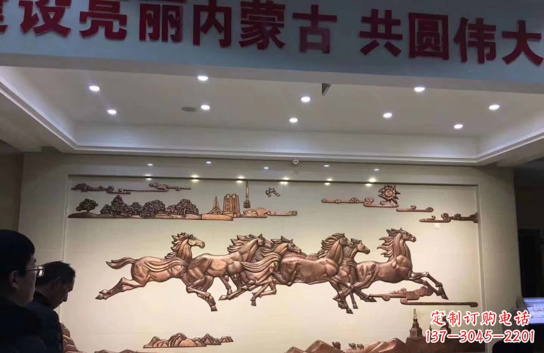 河南完美展示马到成功的铜马雕塑