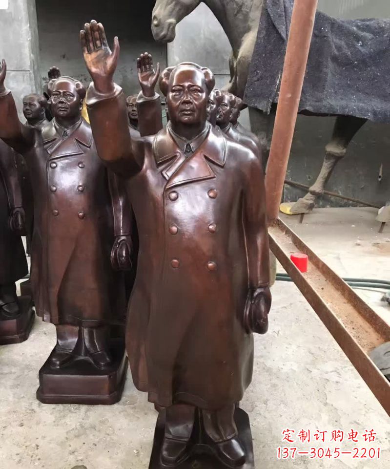 河南伟大领袖诞生的主席雕塑
