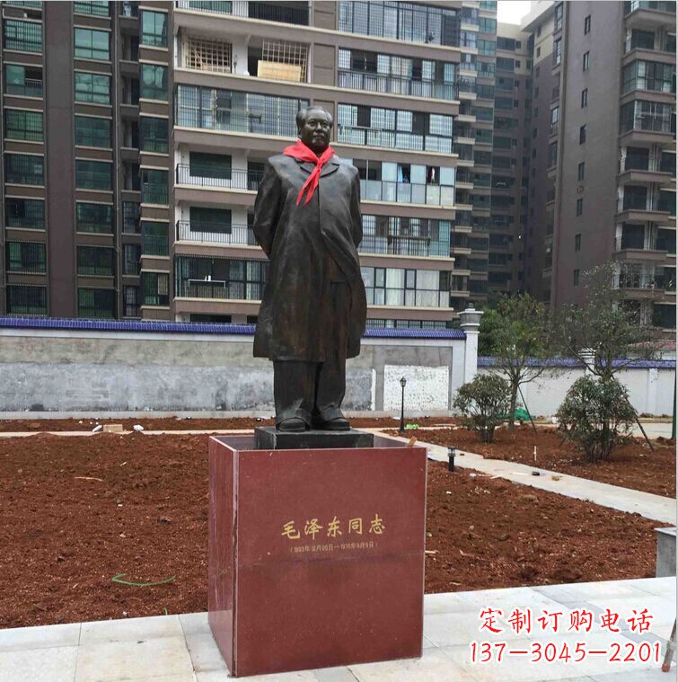 河南毛主席伟人铜雕,让传承历史文脉!