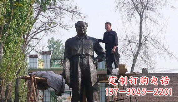 河南荣耀无双,中领雕塑推出毛主席伟人铜雕