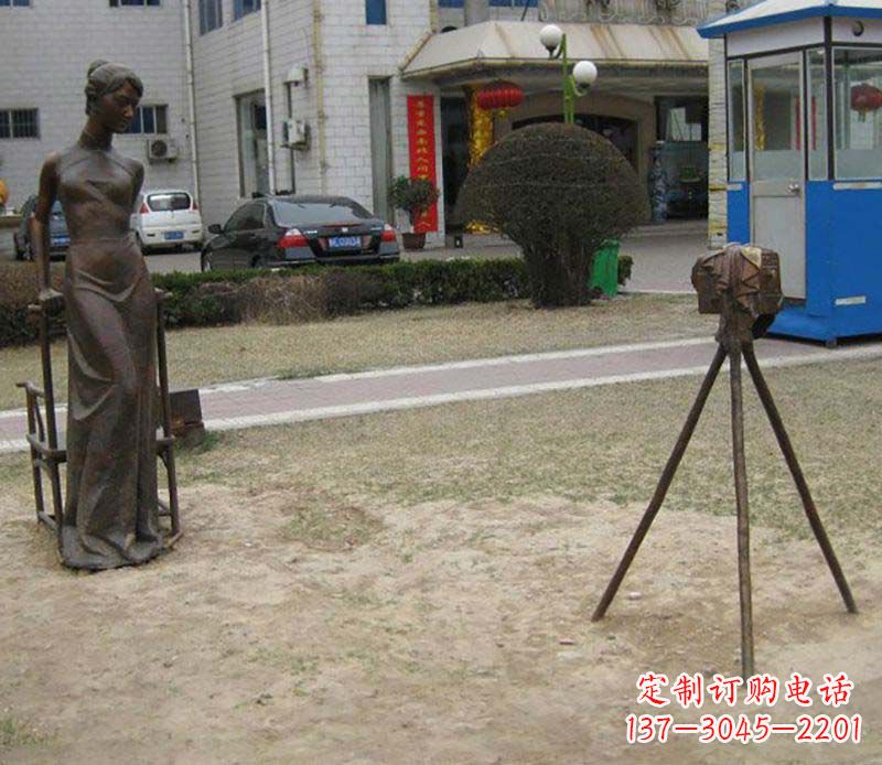 河南中领雕塑是一家专业从事美女铜雕定制的厂家…