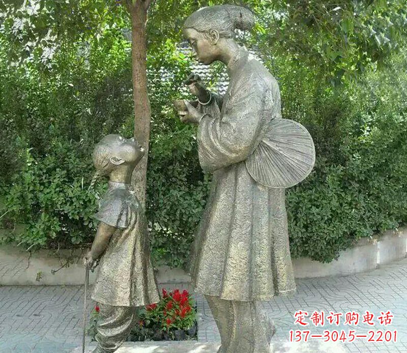 河南用浓浓母爱温暖心中的母亲雕塑