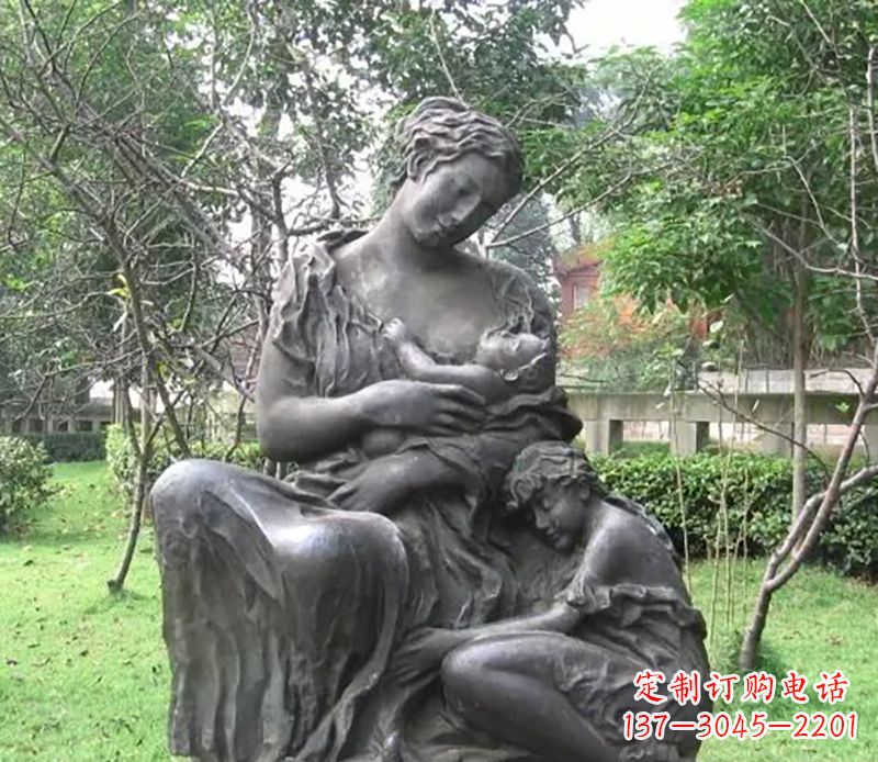 河南铸造母爱——母亲铜雕塑
