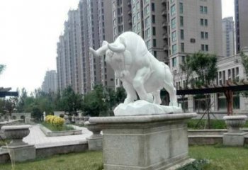 河南汉白玉开荒牛小区园林动物石雕