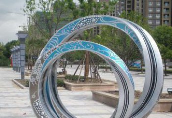 河南铸造精良的不锈钢圆环雕塑