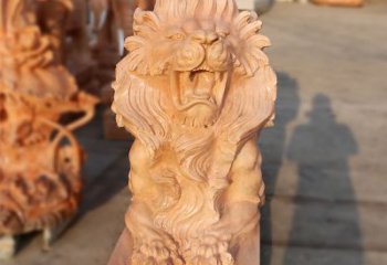 河南象征力量的汇丰狮子红石雕