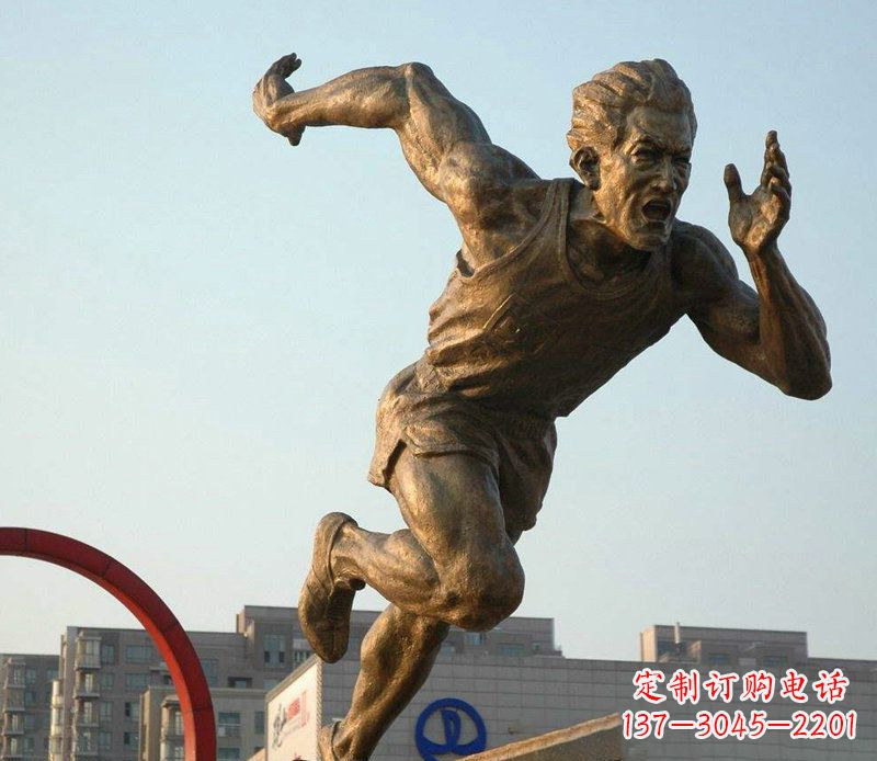 河南把运动热情融入铜雕-男人雕塑