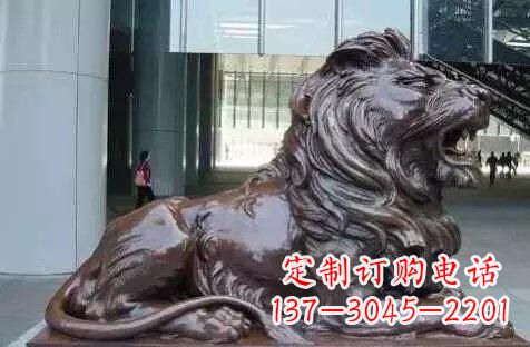 河南趴着的狮子铜雕