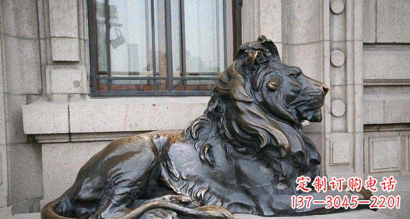 河南趴着的西洋狮子铜雕