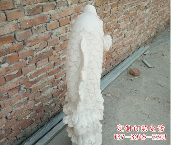 河南华丽而高雅,精美绝伦的喷水鲤鱼公园石雕
