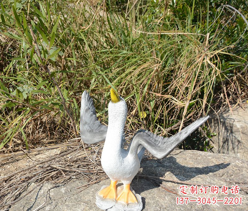河南捧鸽天使精美雕塑是由中领雕塑厂家生产的杰…