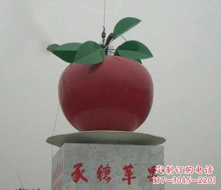 河南精美苹果雕塑,给空间增添独特风格