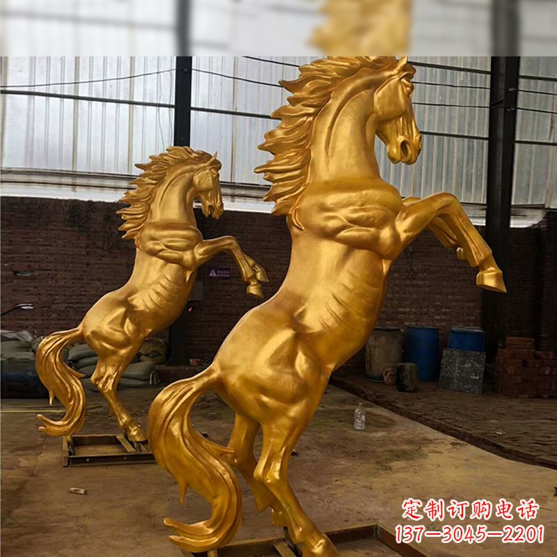 河南精美马雕塑,精锐漆金马儿