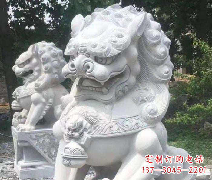 河南中领雕塑:精致石雕狮子捕捉震撼动人的气势