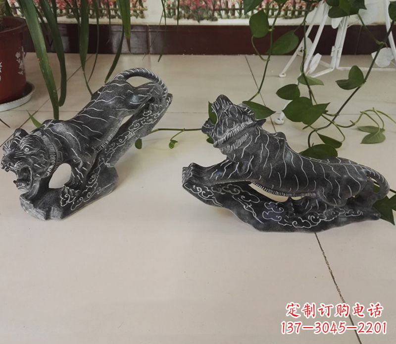 河南青石大型老虎雕塑是由中领雕塑设计制作的一…