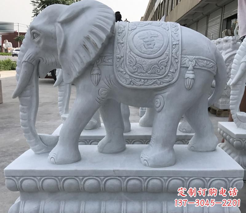 河南青石纳福动物大象雕塑,完美缔造家庭装饰风景