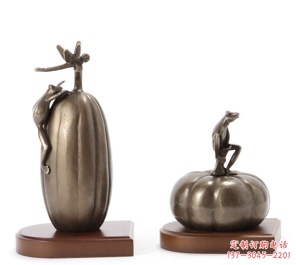 河南艺术青蛙铜雕:真实逼真可爱