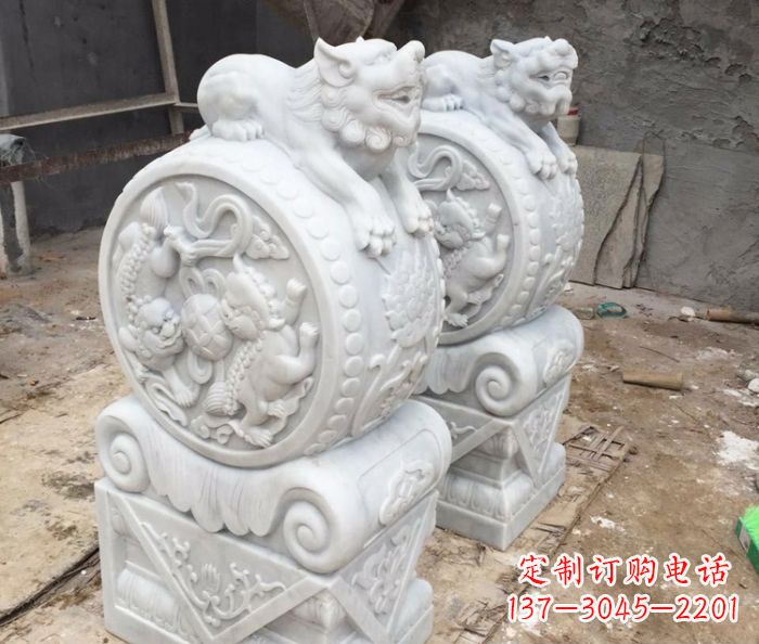 河南中领雕塑领先制作狮子抱鼓石门墩