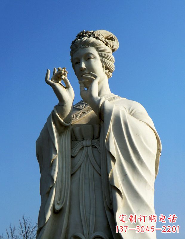 河南精美绝伦的古代美女雕像
