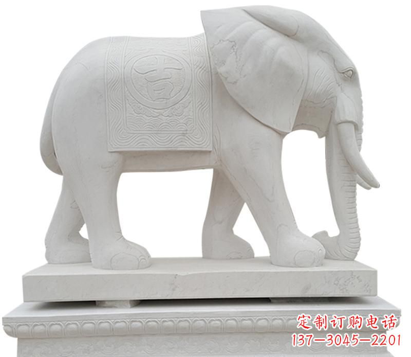 河南石雕公园立式大象雕塑
