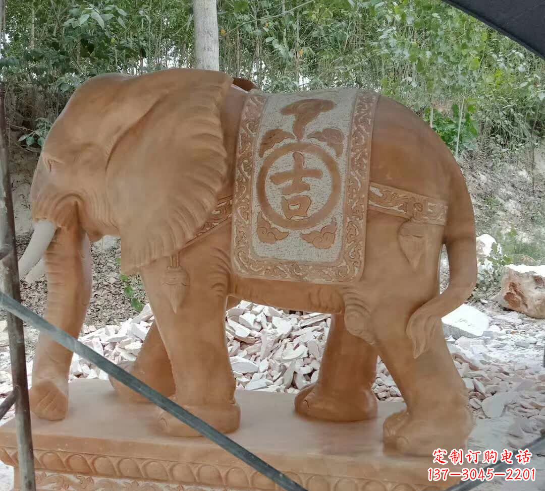 河南美观高雅的吉祥大象雕塑