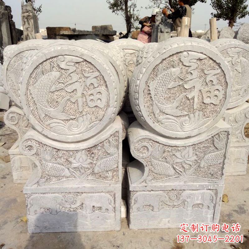 河南精美绝伦的金蟾蜍门墩雕塑