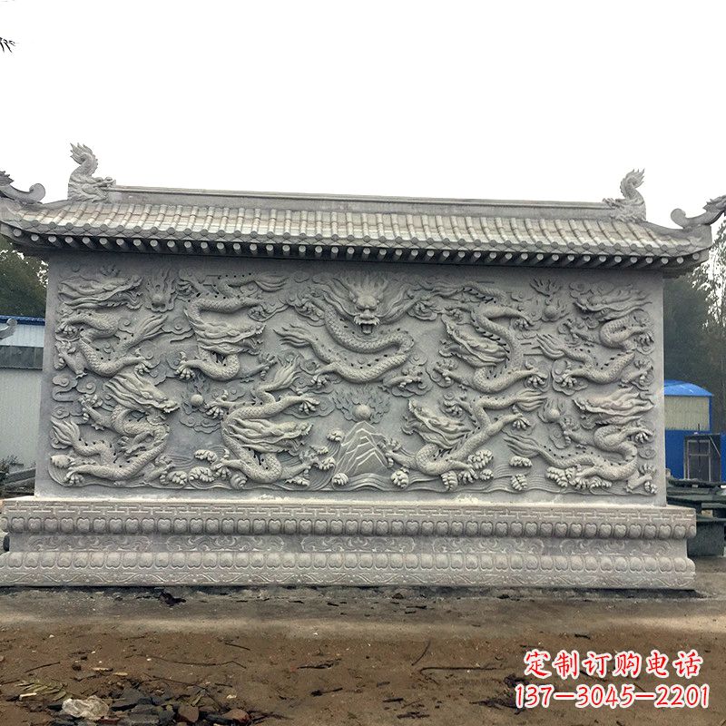 河南中领雕塑:精美九龙壁雕塑,添彩寺庙庭院