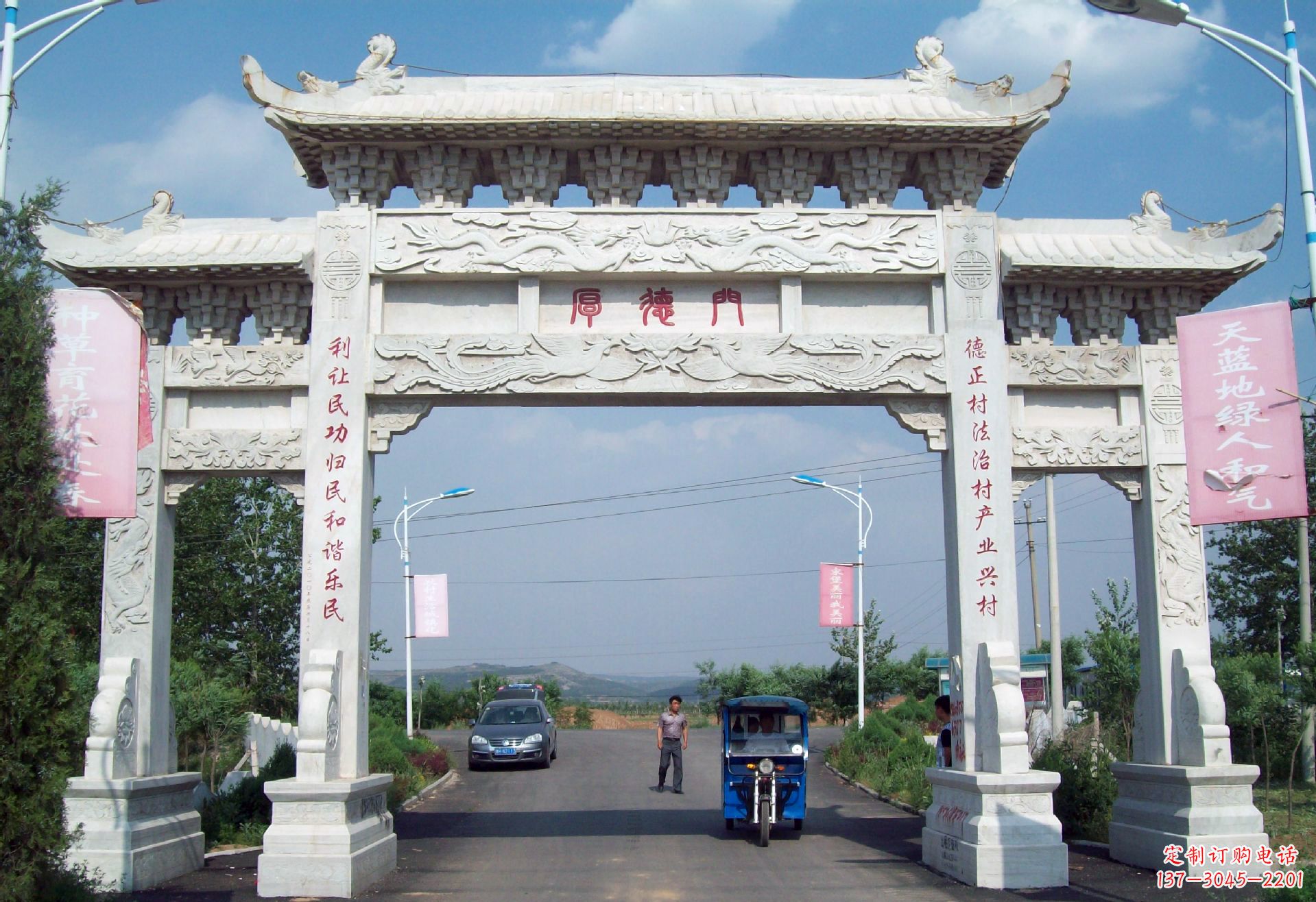 河南专业定制门楼雕塑打造个性空间