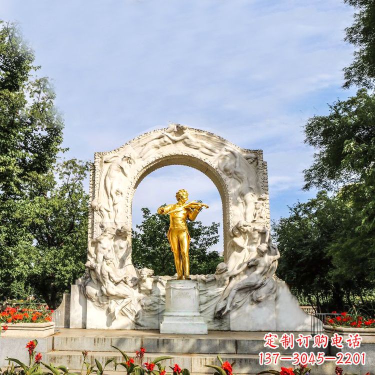 河南世界名人古典主义作曲家莫扎特公园铜雕像