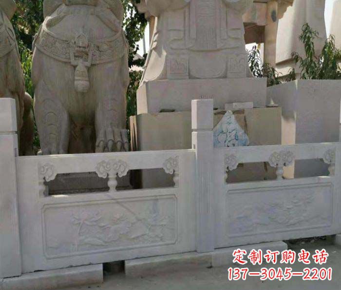 河南寺庙景观汉白玉石浮雕栏板