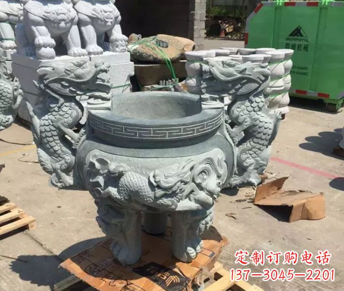 河南寺庙景观青石龙头香炉石雕 (2)