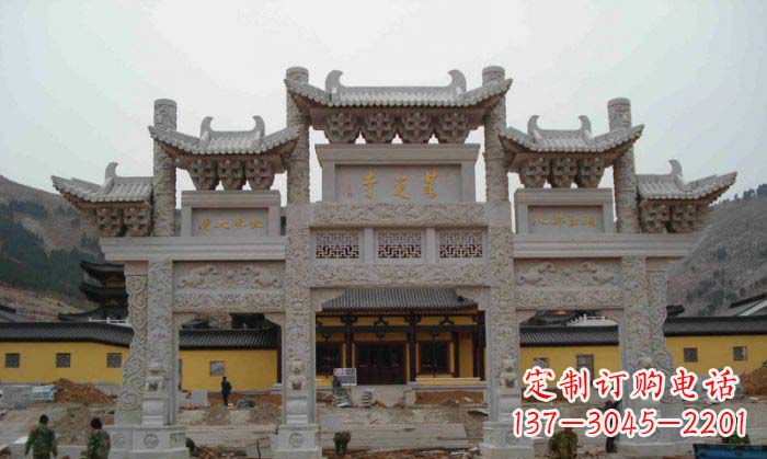 河南寺庙景观三门五楼石牌坊
