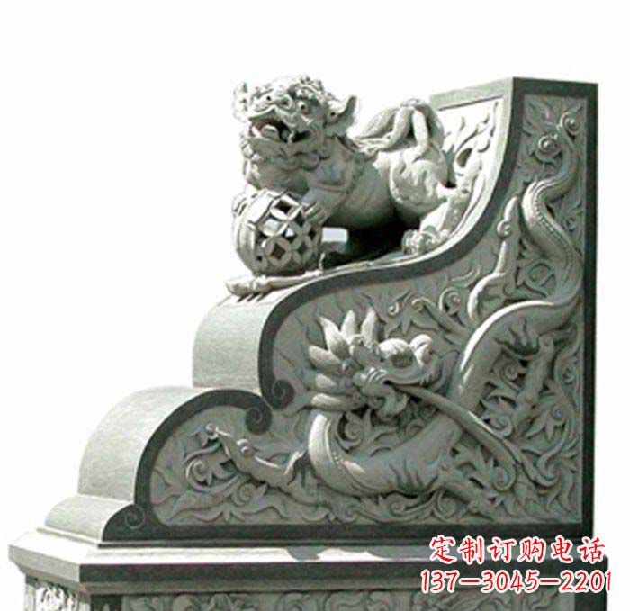 河南寺庙景观玩绣球狮子石雕门墩