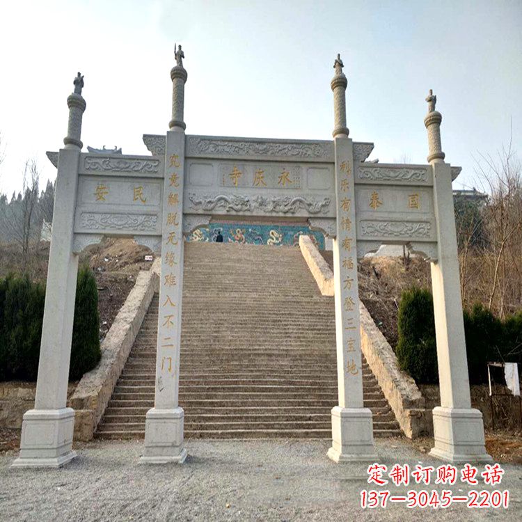 河南寺庙入口无楼牌坊