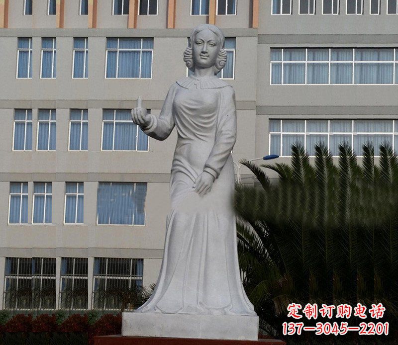 河南提灯天使弗洛伦斯·南丁格尔石雕 (2)