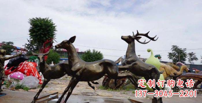 河南跳跃的小鹿铜雕