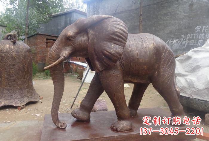 河南铜大象雕塑