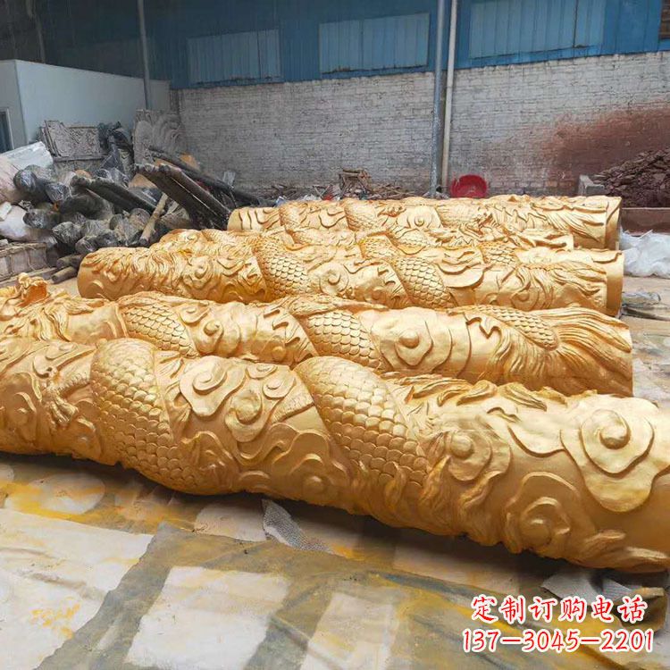 河南铜雕广场龙柱