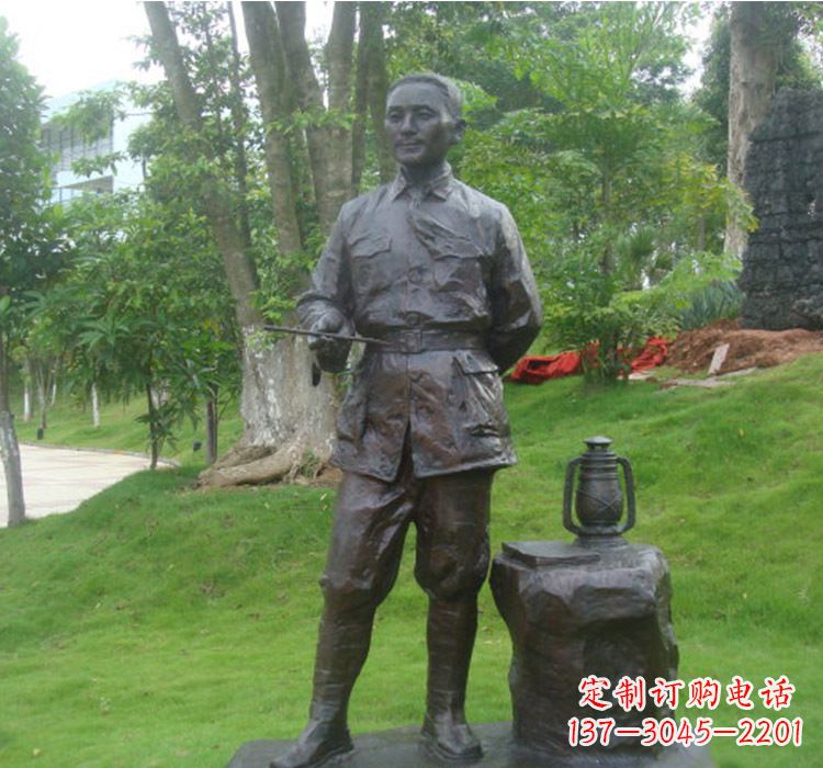 河南铜雕青年时期邓小平