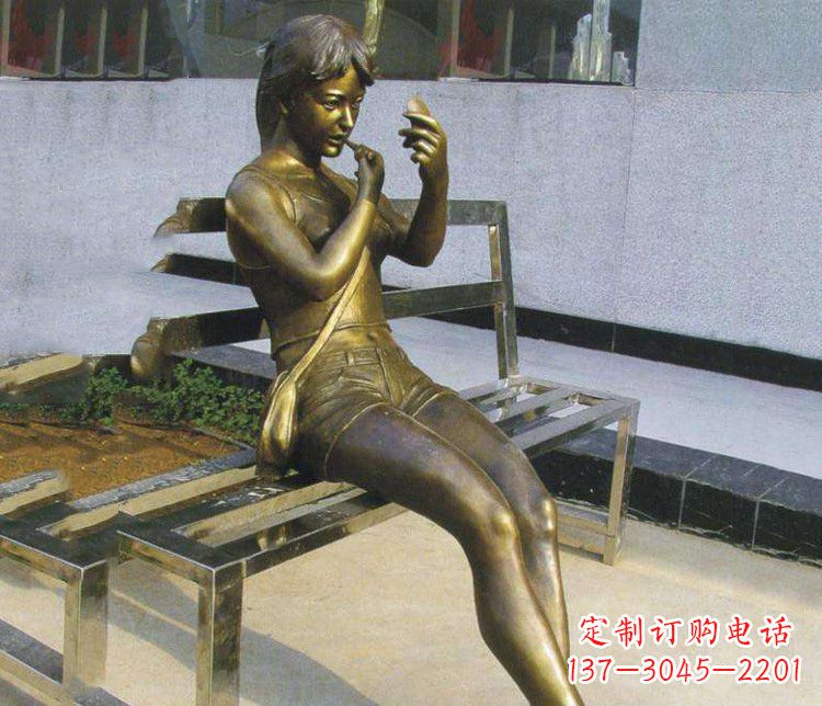 河南铜雕商业街化妆女孩人物雕塑