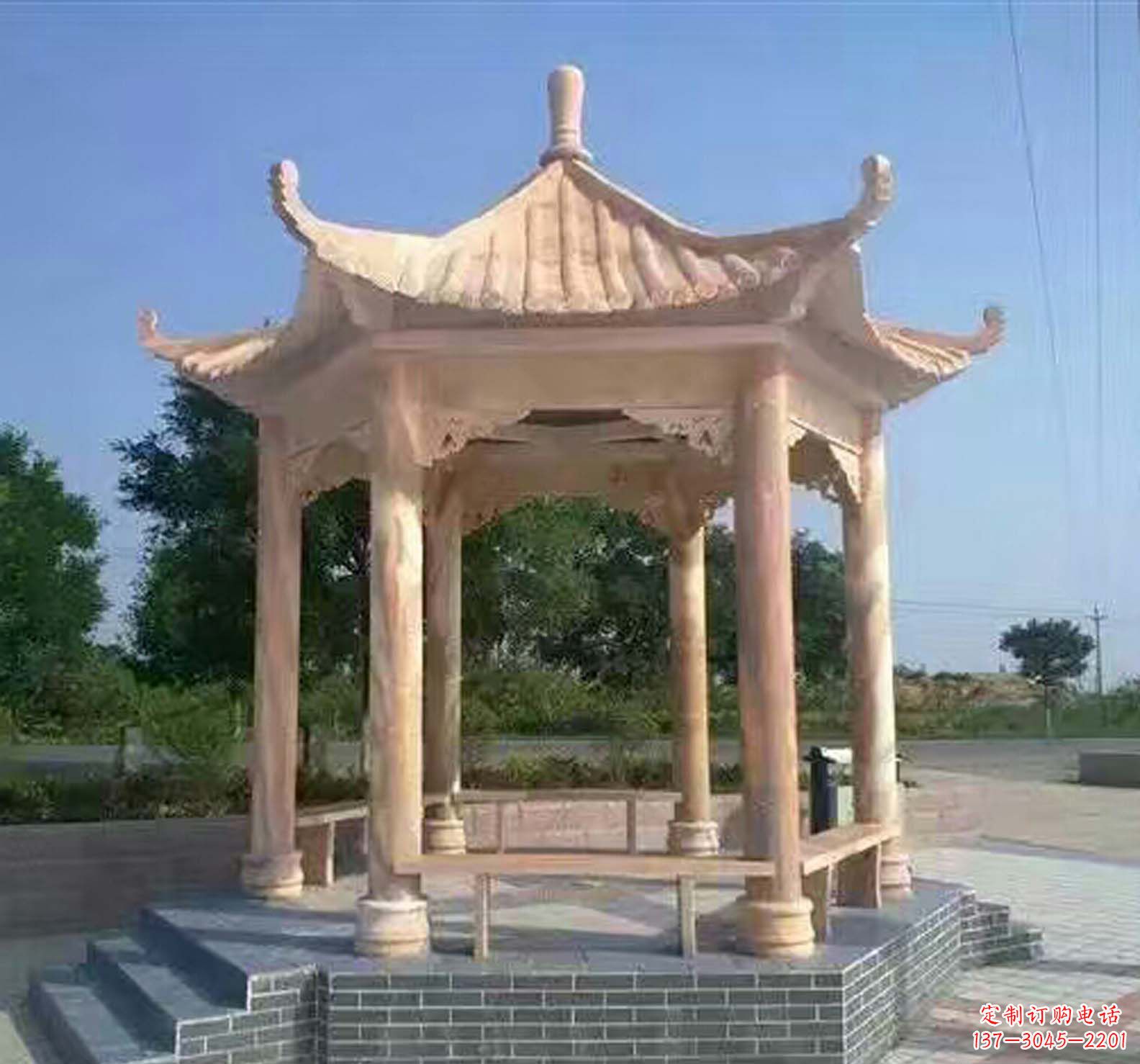 河南晚霞红公园景观凉亭